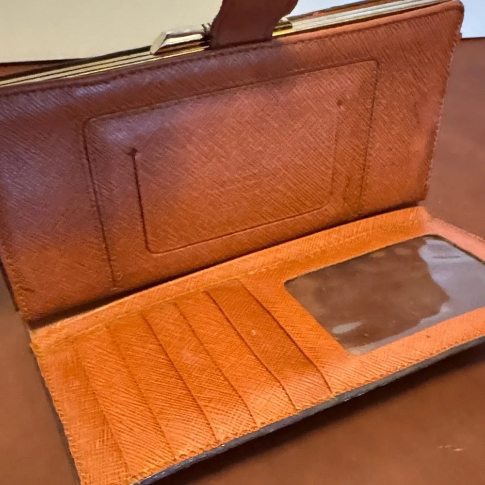 Louis Vuitton Classic Monogram Vintage Wallet - Picture 7 of 16